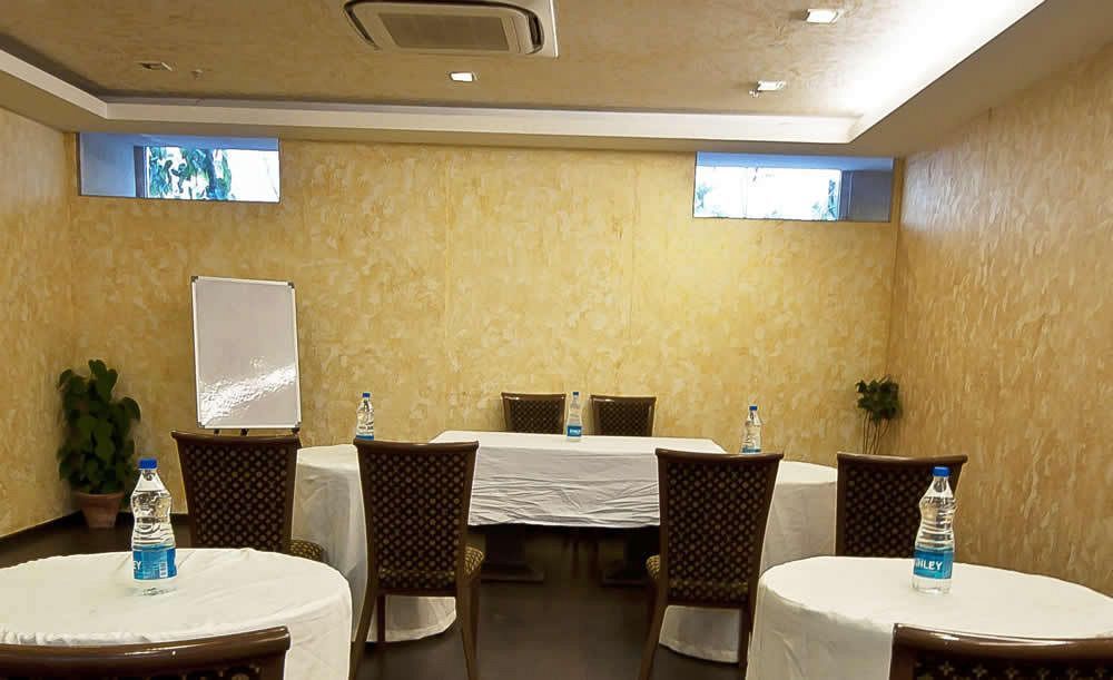 Divine Paradise Tavisha Nova Deli Exterior foto